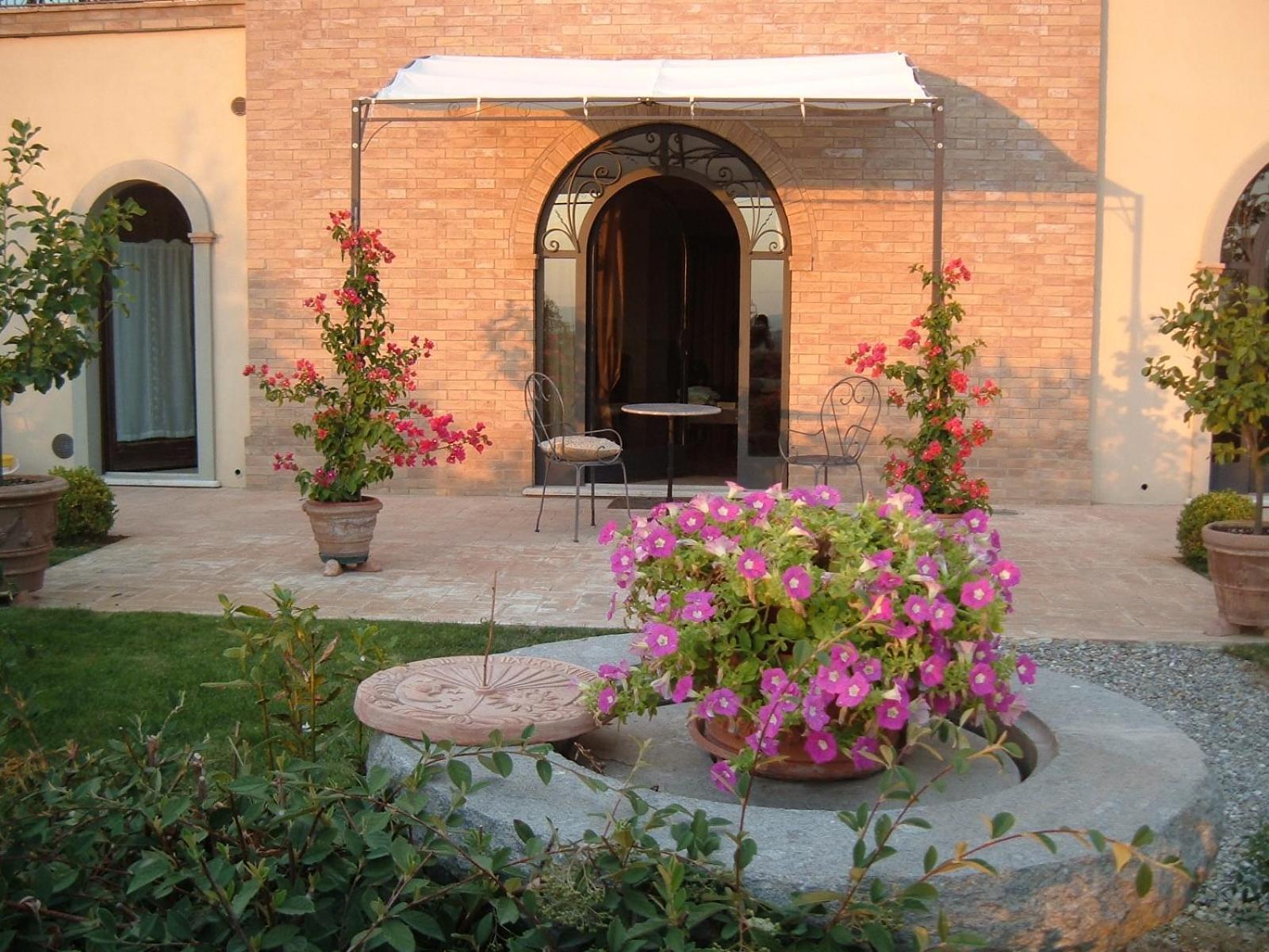Villa La Valiana - Full Estate in Montepulciano - HEATED POOL Valiano Habitación foto